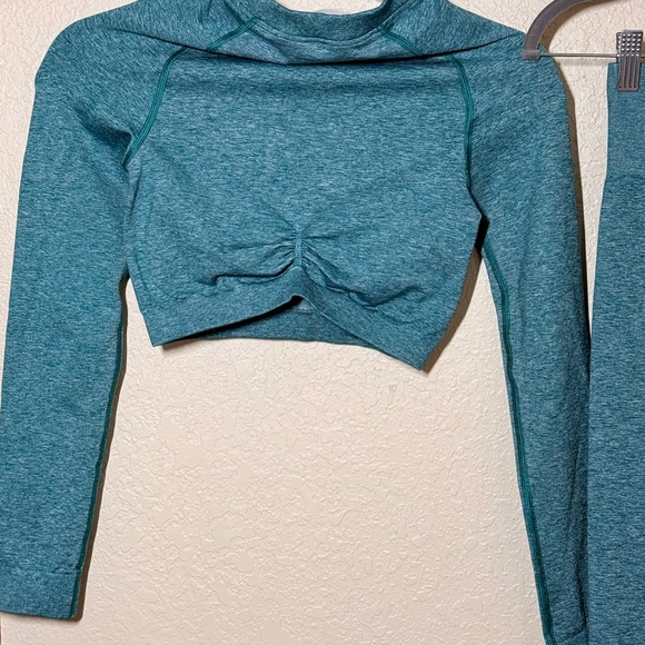 Gymshark Seamless Crop Top & Leggings Set Teal Women’s Activewear - Picture 5 of 7